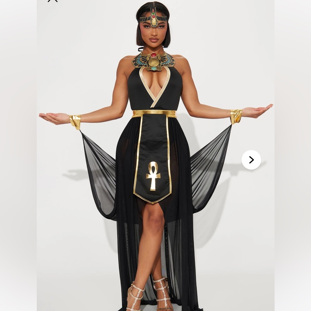 Fashion Nova Egyptian Goddess Costume